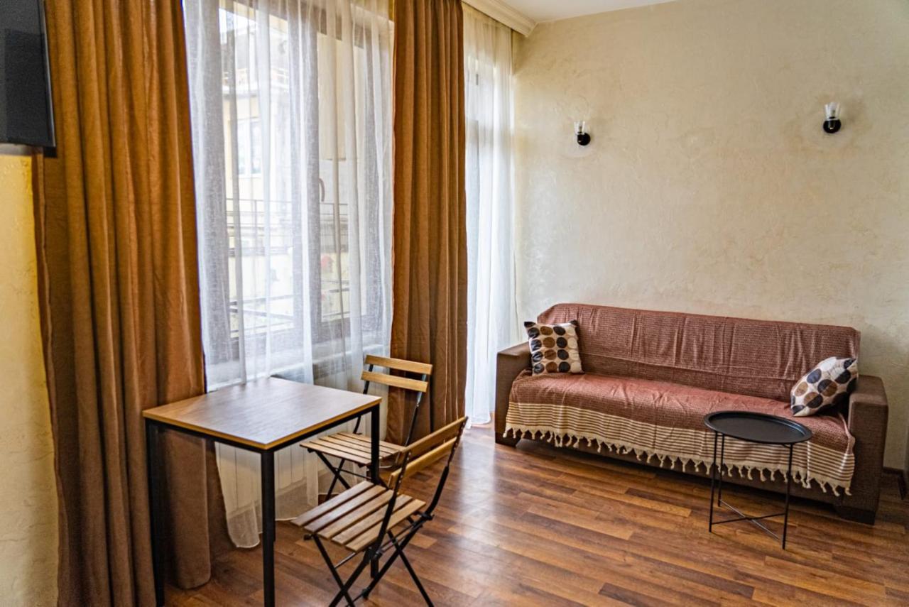 Tavdadebuli Apartment Batumi Luaran gambar