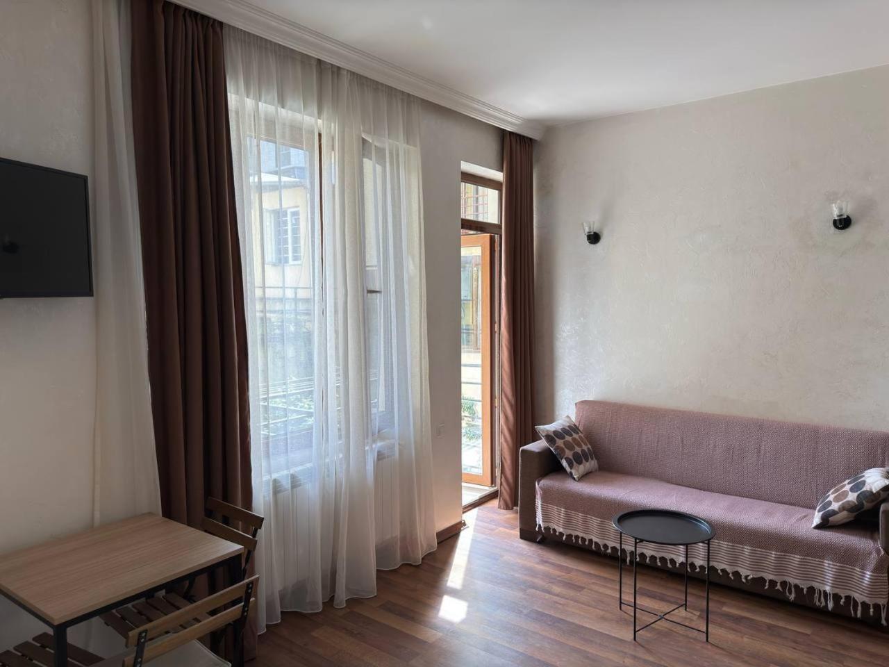 Tavdadebuli Apartment Batumi Luaran gambar